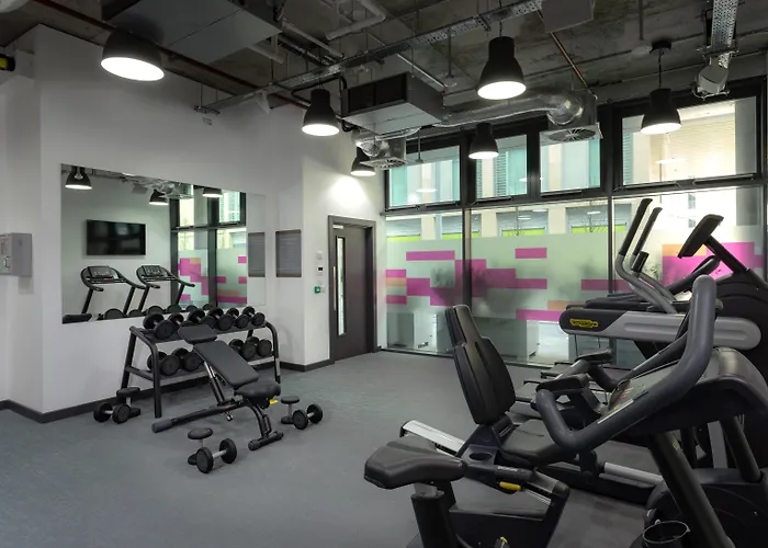 Luxury hotel only: Aloft Dublin City