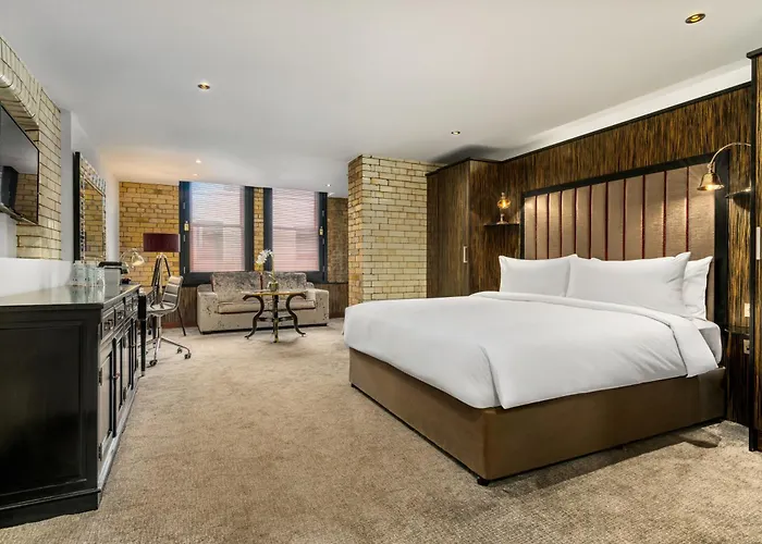 The Trinity City Hotel